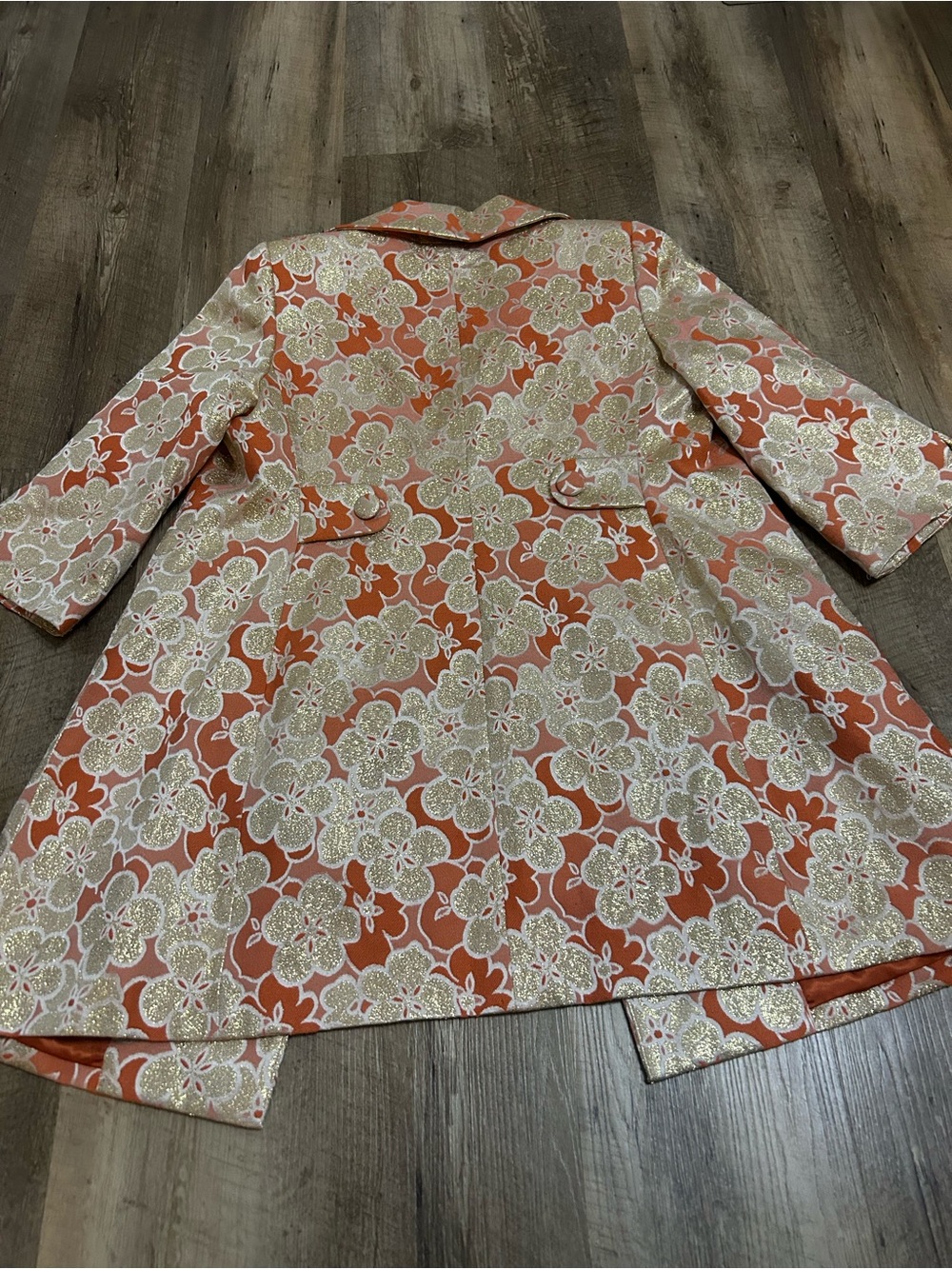 Vintage Banana Republic Coral and Cream Floral Brocade Trench Coat - Picture 6 of 6